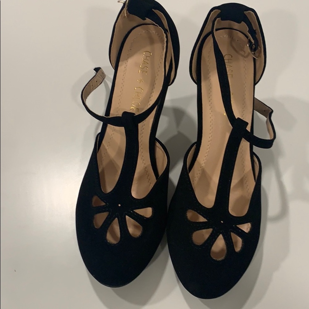 *MAKE AN OFFER* Chase + Chloe Oxford Heels